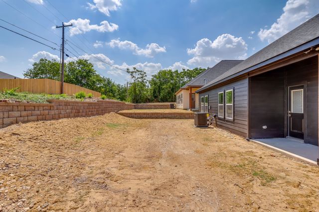 5225 Humbert Avenue, Fort Worth, TX 76107