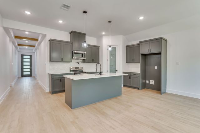 5225 Humbert Avenue, Fort Worth, TX 76107