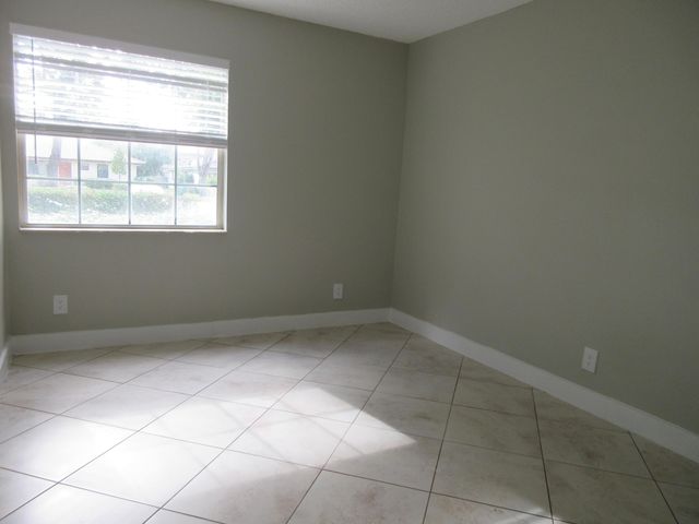 4111 NW 114th Avenue, Coral Springs, FL 33065