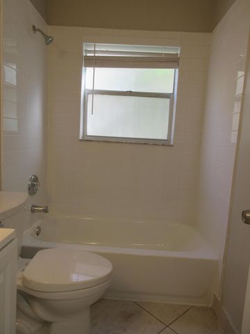 4111 NW 114th Avenue, Coral Springs, FL 33065