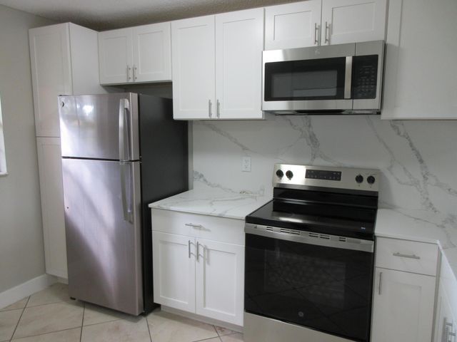 4111 NW 114th Avenue, Coral Springs, FL 33065