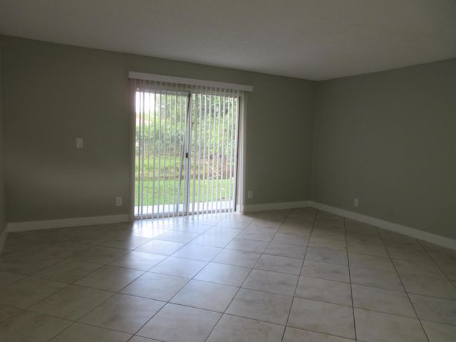 4111 NW 114th Avenue, Coral Springs, FL 33065