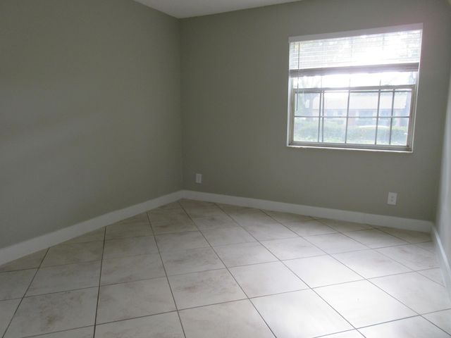 4111 NW 114th Avenue, Coral Springs, FL 33065