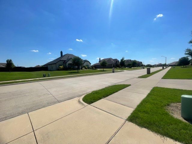 321 Equestrian Drive, Waxahachie, TX 75165