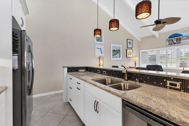 500 PARK BOULEVARD S 11, Venice, FL 34285