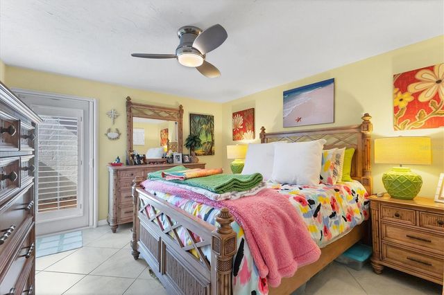 500 PARK BOULEVARD S 11, Venice, FL 34285