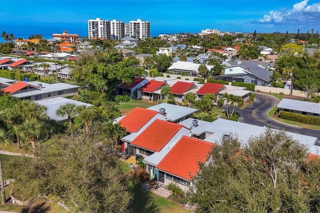 500 PARK BOULEVARD S 11, Venice, FL 34285