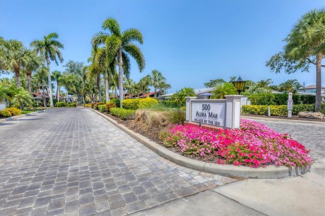 500 PARK BOULEVARD S 11, Venice, FL 34285