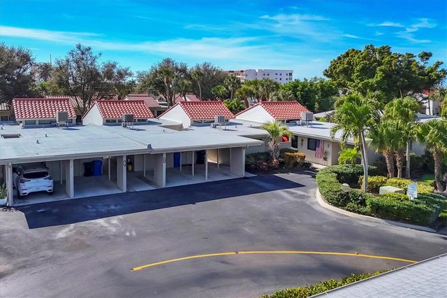 500 PARK BOULEVARD S 11, Venice, FL 34285