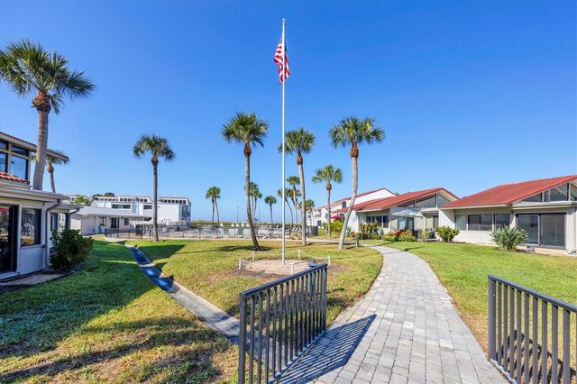 500 PARK BOULEVARD S 11, Venice, FL 34285