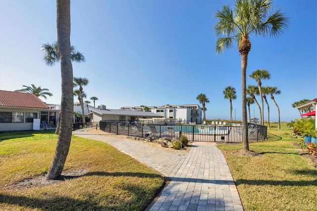 500 PARK BOULEVARD S 11, Venice, FL 34285