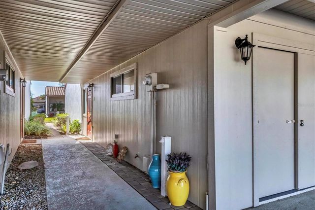 500 PARK BOULEVARD S 11, Venice, FL 34285