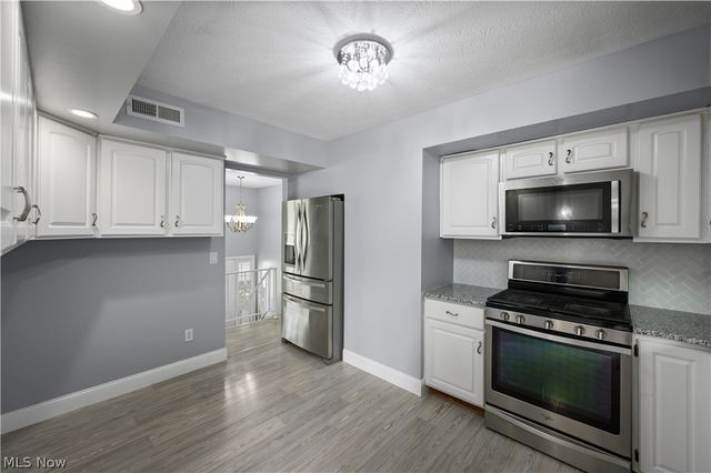 122 Oak Drive, Parkersburg, WV 26104
