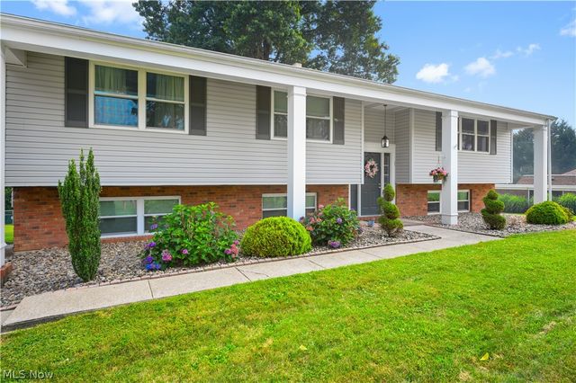 122 Oak Drive, Parkersburg, WV 26104