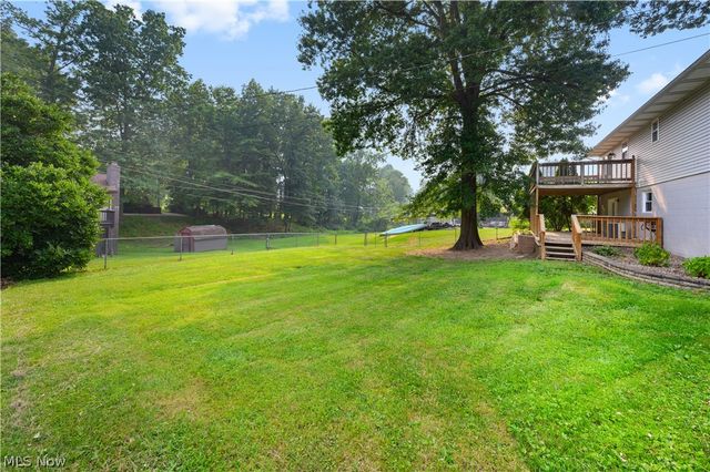 122 Oak Drive, Parkersburg, WV 26104