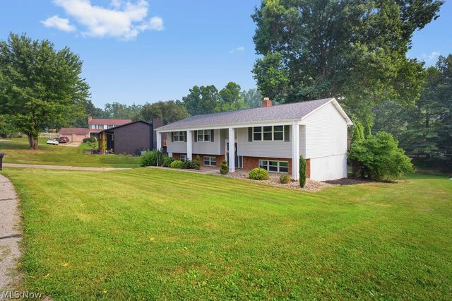 122 Oak Drive, Parkersburg, WV 26104