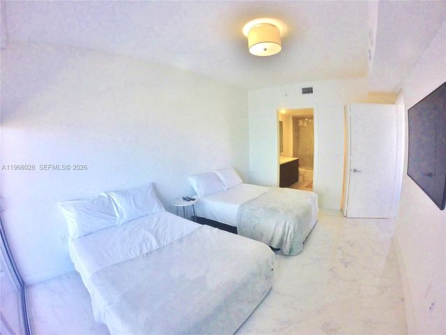 488 NE 18th St 2001, Miami, FL 33132