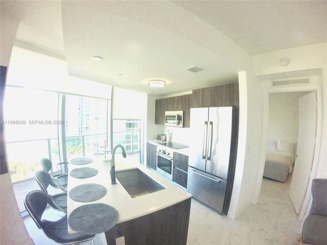 488 NE 18th St 2001, Miami, FL 33132