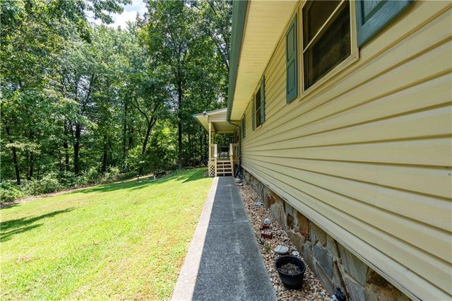 323 Mason SE Road, Calhoun, GA 30701