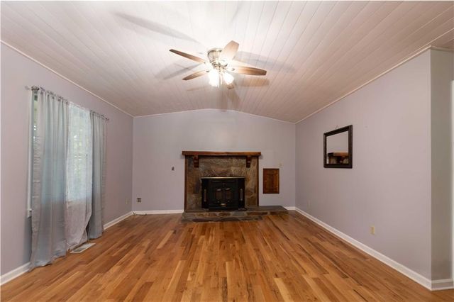 323 Mason SE Road, Calhoun, GA 30701