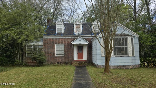 4322 Deering Street, Marianna, FL 32446