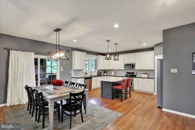 4 ASHBRIDGE CT, Collegeville, PA 19426