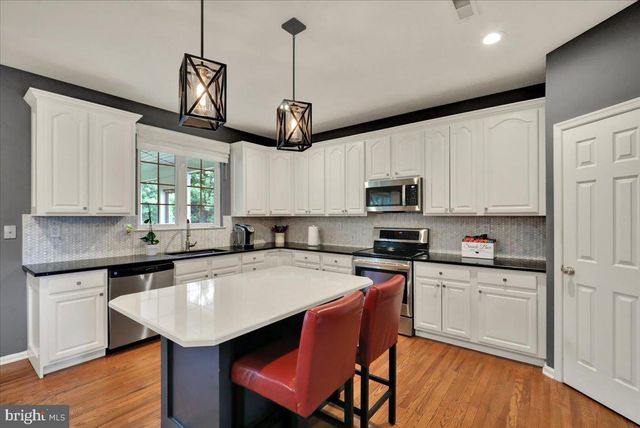 4 ASHBRIDGE CT, Collegeville, PA 19426