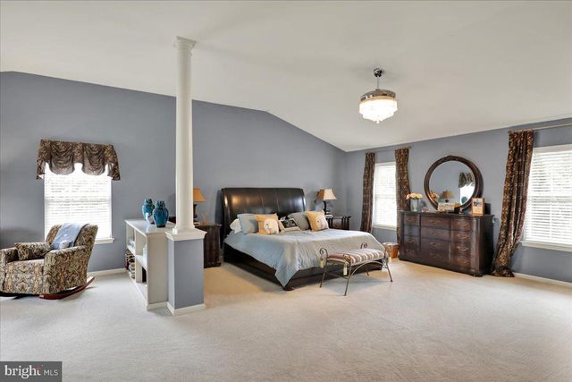4 ASHBRIDGE CT, Collegeville, PA 19426
