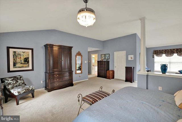 4 ASHBRIDGE CT, Collegeville, PA 19426