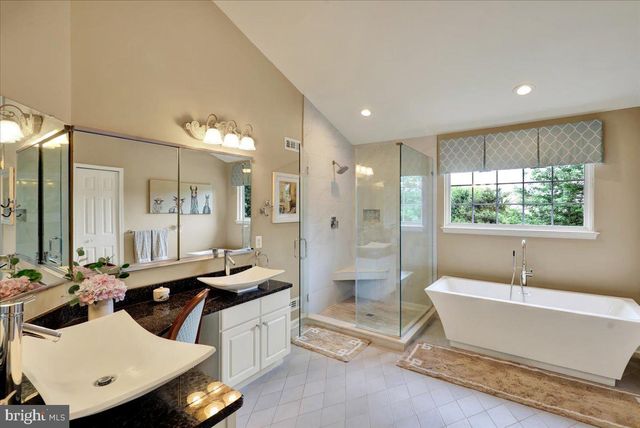 4 ASHBRIDGE CT, Collegeville, PA 19426