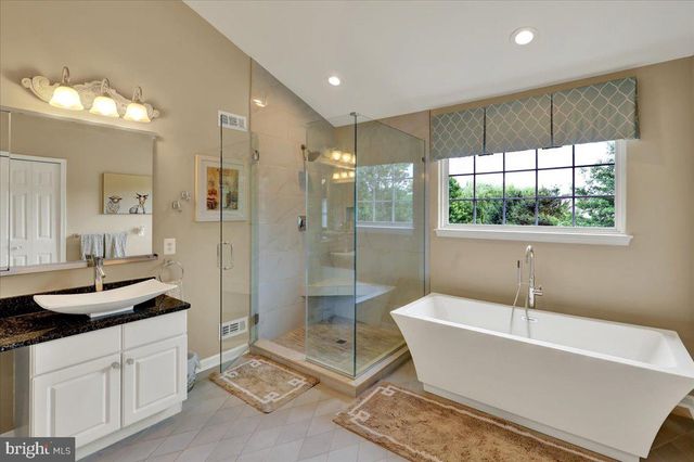 4 ASHBRIDGE CT, Collegeville, PA 19426
