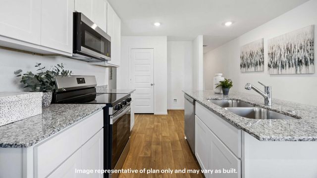 226 16th Street, Wolfforth, TX 79382