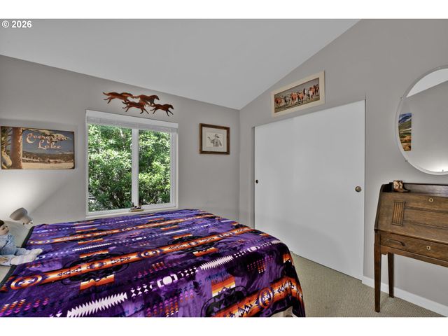 495 SHERWOOD Loop, Florence, OR 97439