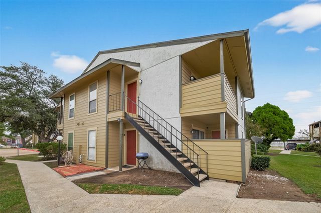 15534 Zabolio Drive 246, Houston, TX 77598