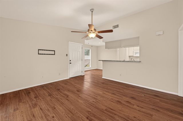 15534 Zabolio Drive 246, Houston, TX 77598