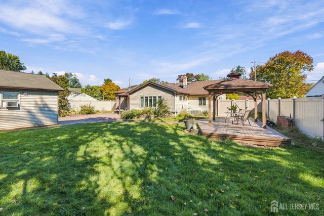 12 E Knollwood Road, Edison, NJ 08817