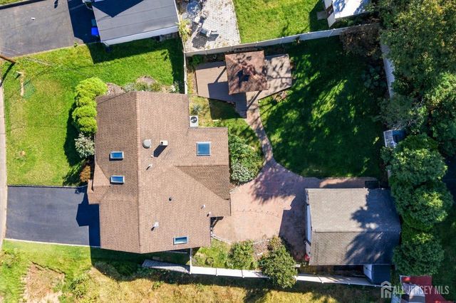 12 E Knollwood Road, Edison, NJ 08817