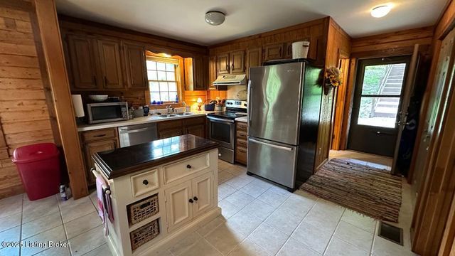 403 Timberlake Ln Ln, Mcdaniels, KY 40152