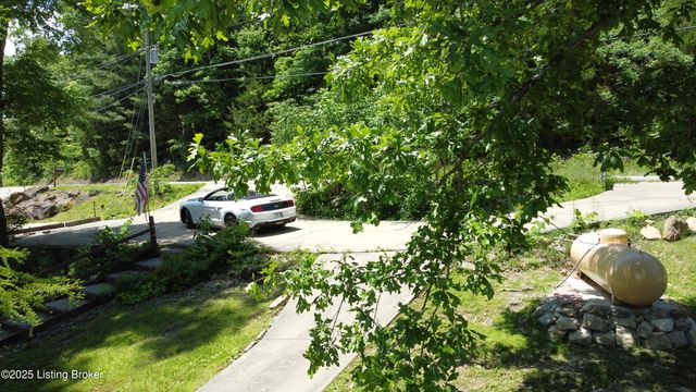 403 Timberlake Ln Ln, Mcdaniels, KY 40152