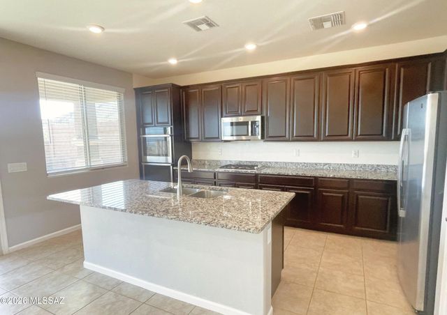 17413 S Ridgerunner Drive, Vail, AZ 85641