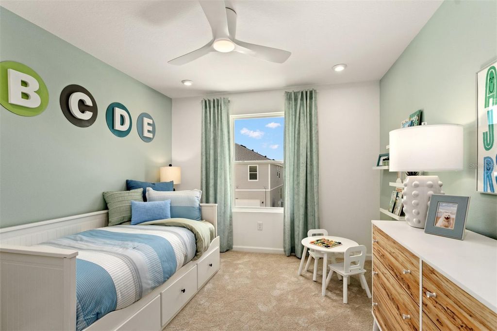 Image 16 of property listing at 10035 GAZEBO ALLEY, Orlando, FL 32832