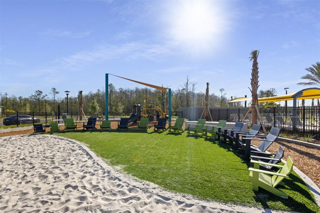 Image 37 of property listing at 10035 GAZEBO ALLEY, Orlando, FL 32832