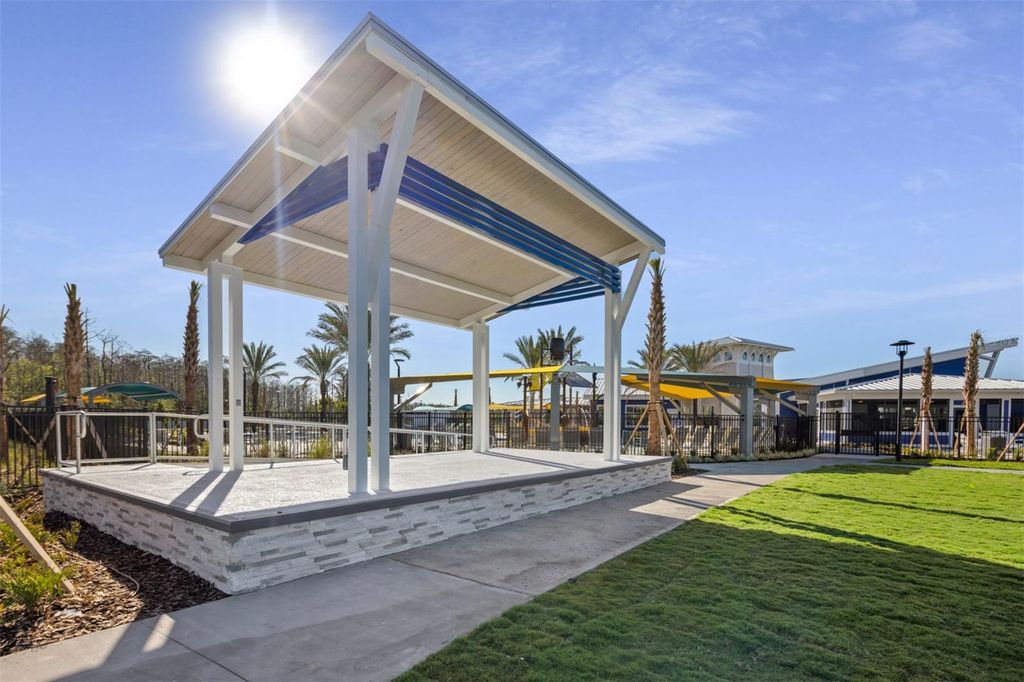 Image 41 of property listing at 10035 GAZEBO ALLEY, Orlando, FL 32832