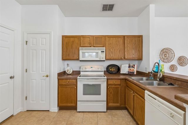 524 GLENDORA ROAD, Kissimmee, FL 34759