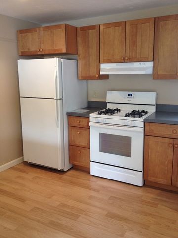 18 Tyler Ave B, Wareham, MA 02538