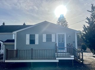 18 Tyler Ave B, Wareham, MA 02538