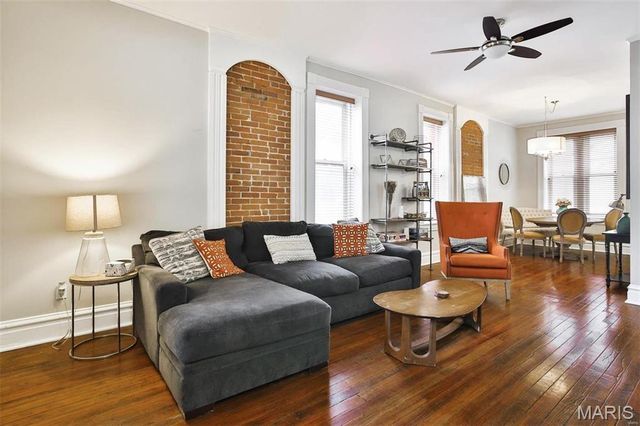 2018 Senate Street R, St Louis, MO 63118