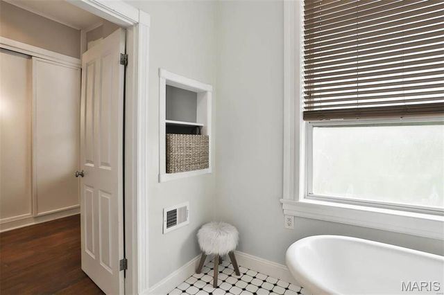 2018 Senate Street R, St Louis, MO 63118