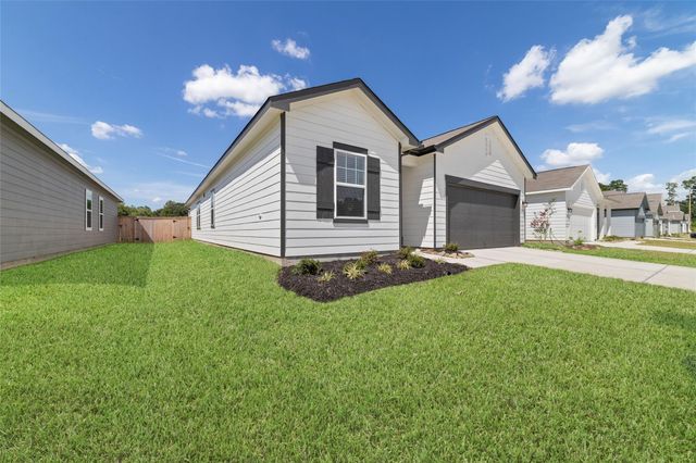 31030 Gayle Prairie Oaks Street, Waller, TX 77484