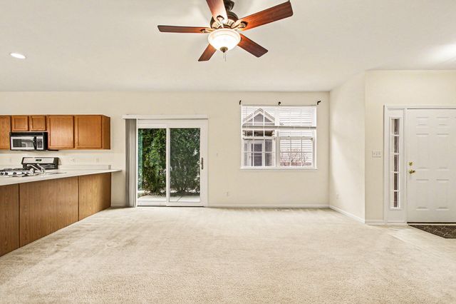 1139 Poppyfield Place, Schererville, IN 46375